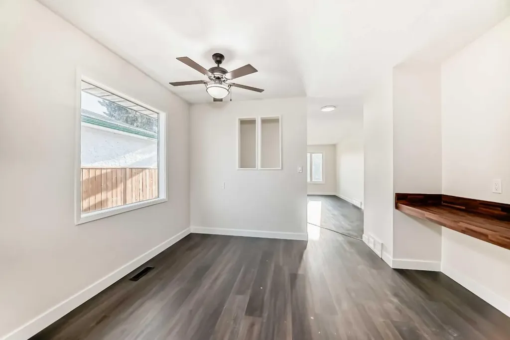 404 Acacia Drive SE Airdrie AB T4B 1G1