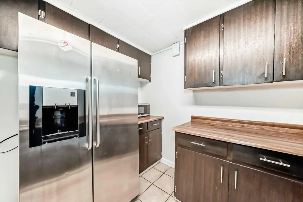 404 Acacia Drive SE Airdrie AB T4B 1G1