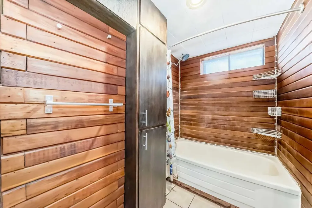 404 Acacia Drive SE Airdrie AB T4B 1G1