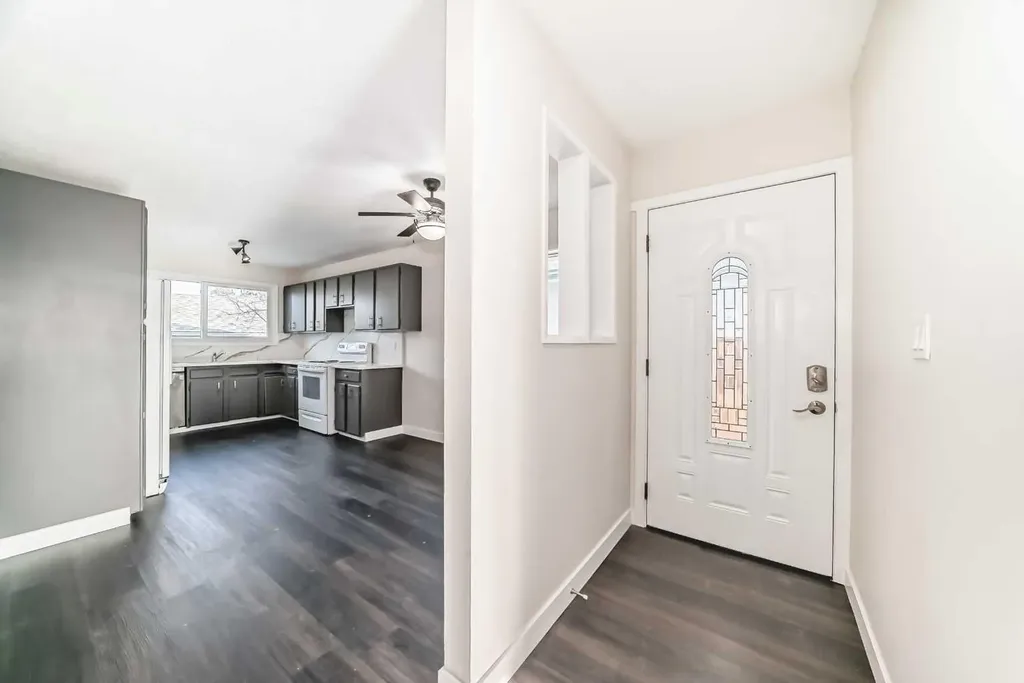 404 Acacia Drive SE Airdrie AB T4B 1G1