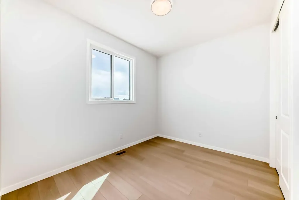 396 Herron Landing NE Calgary AB T3P 2R5