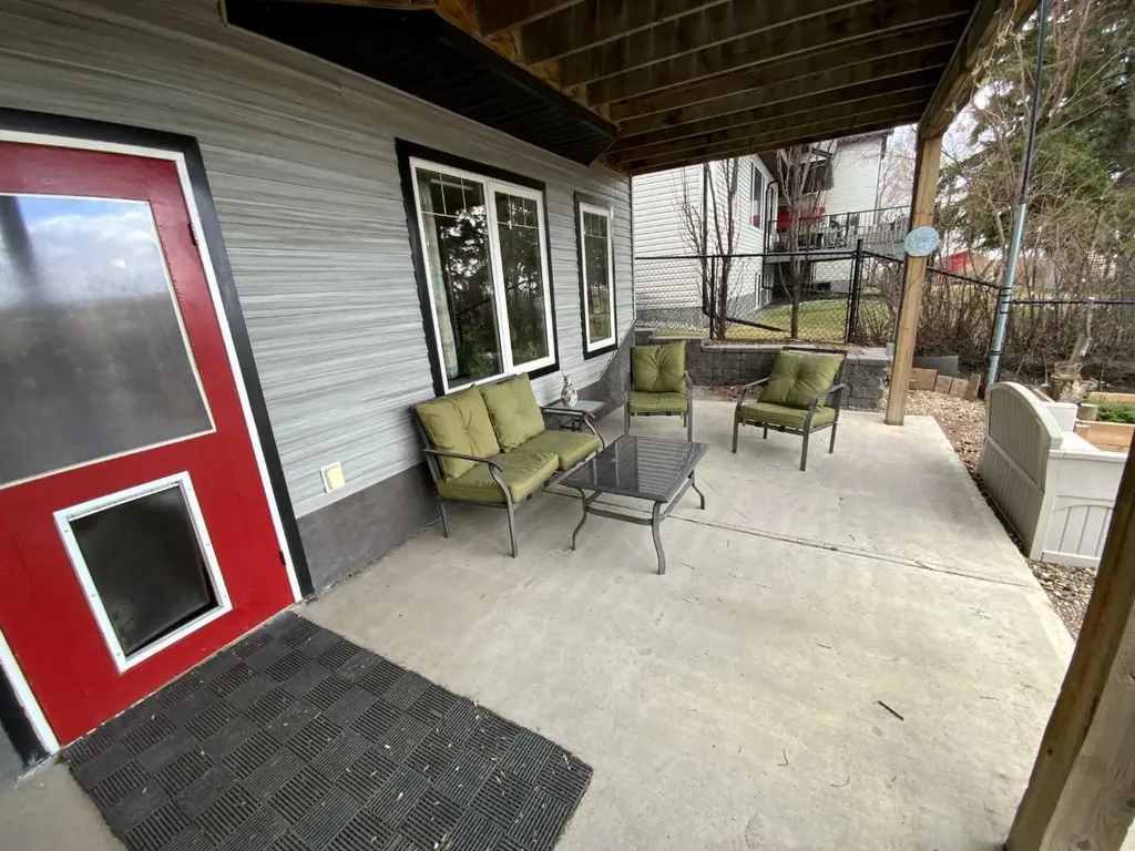 238 Centre Street S Linden AB T0M 1J0