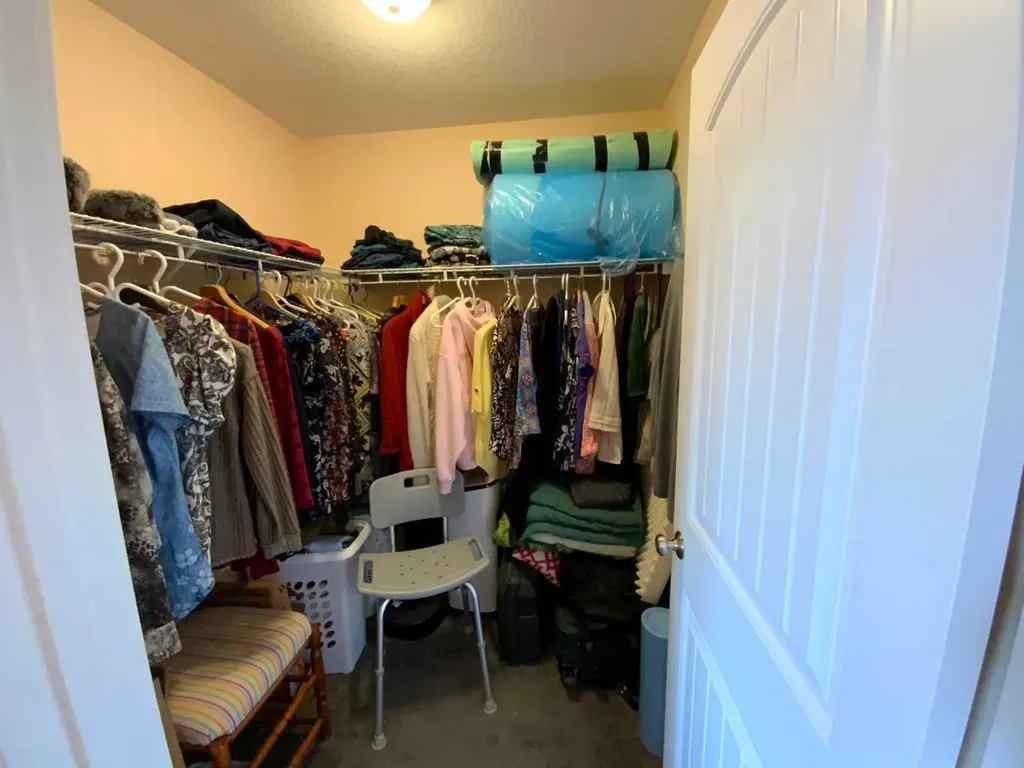 238 Centre Street S Linden AB T0M 1J0