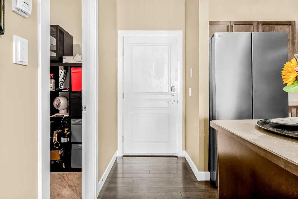 10 Panatella Road NW Calgary AB T3K 0V4