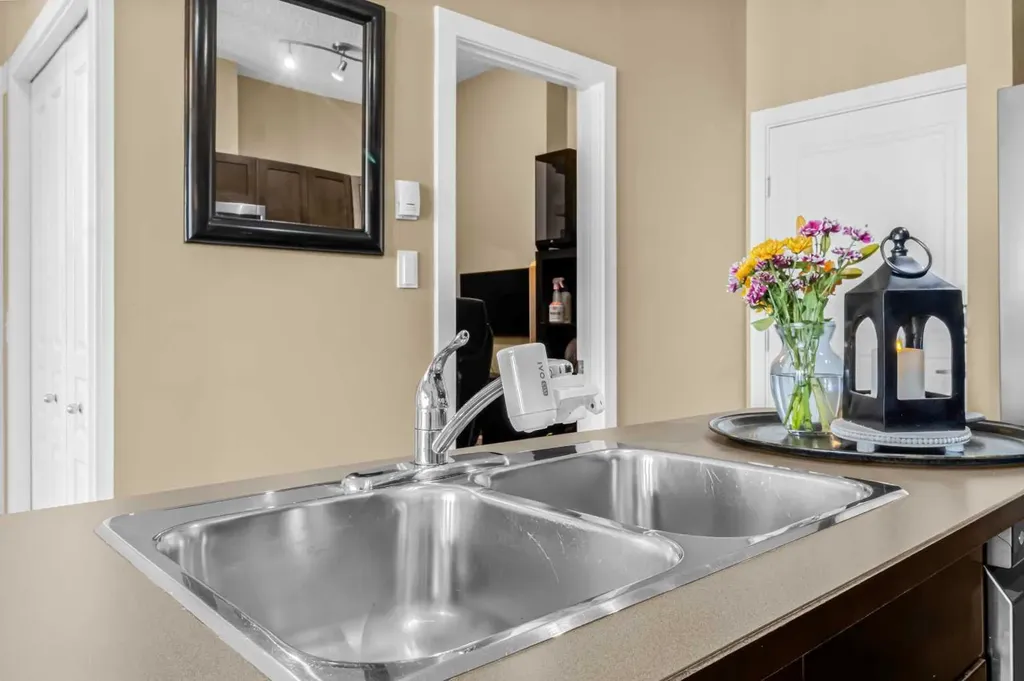 10 Panatella Road NW Calgary AB T3K 0V4
