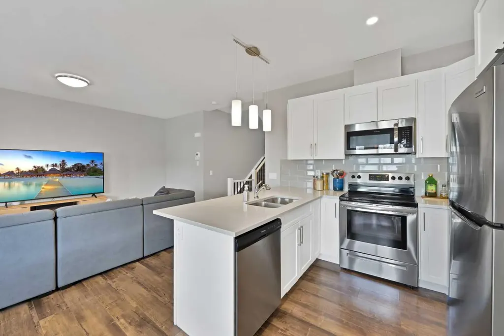 1167 Channelside Drive SW Airdrie AB T4B 4L3