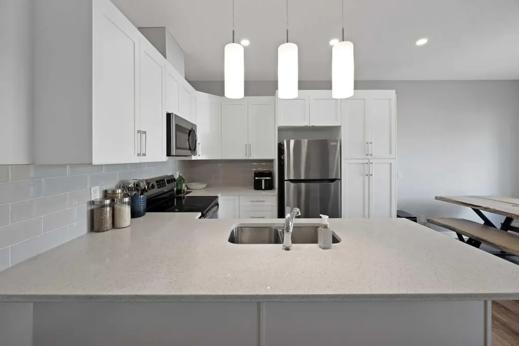 1167 Channelside Drive SW Airdrie AB T4B 4L3