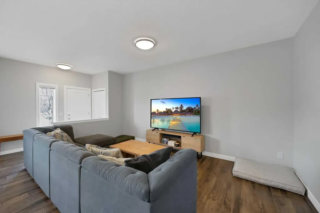 1167 Channelside Drive SW Airdrie AB T4B 4L3