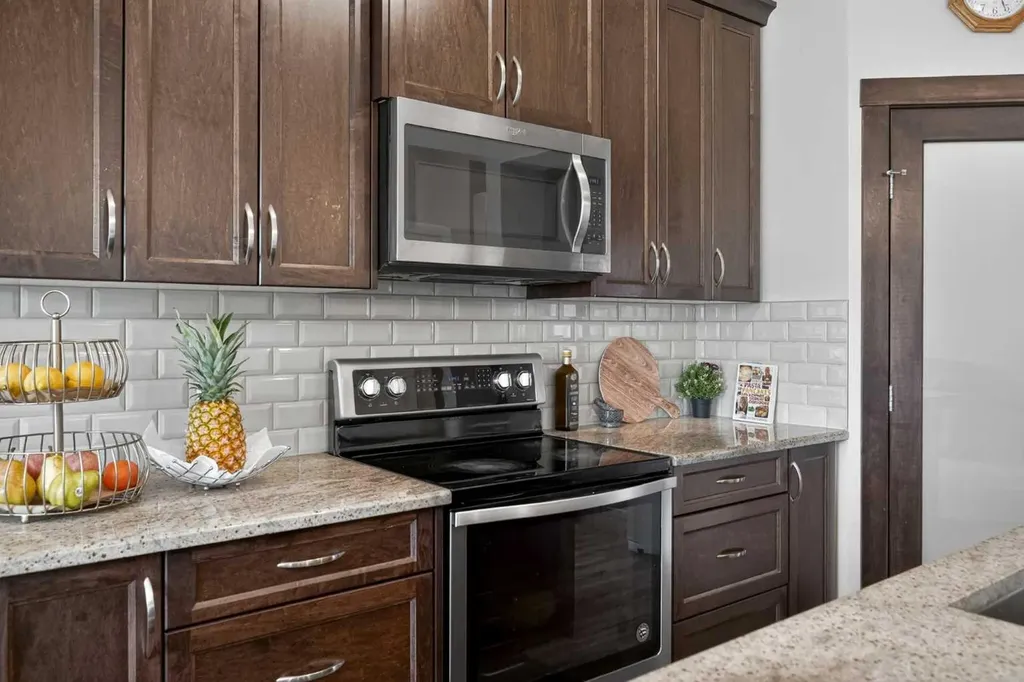 76 Nolancrest Circle NW Calgary AB T3R 0T8