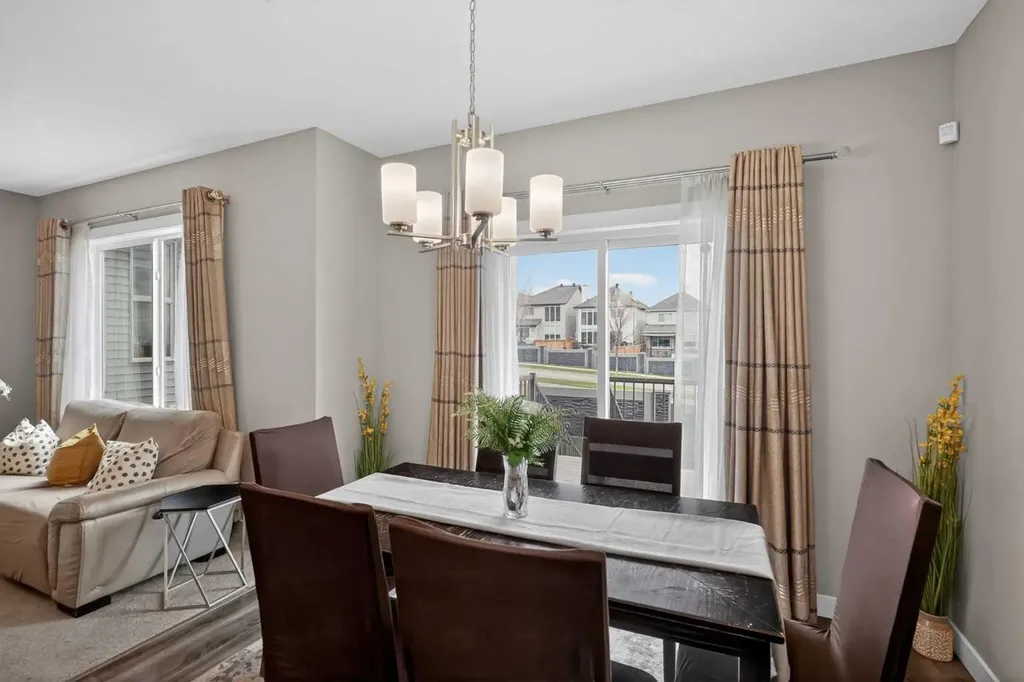 76 Nolancrest Circle NW Calgary AB T3R 0T8