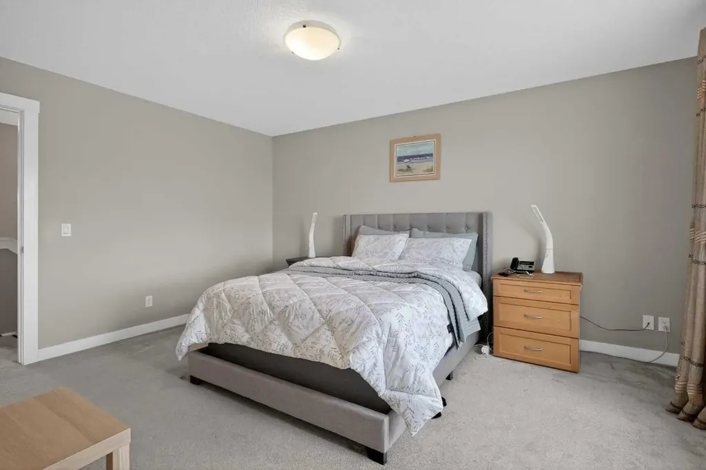 76 Nolancrest Circle NW Calgary AB T3R 0T8