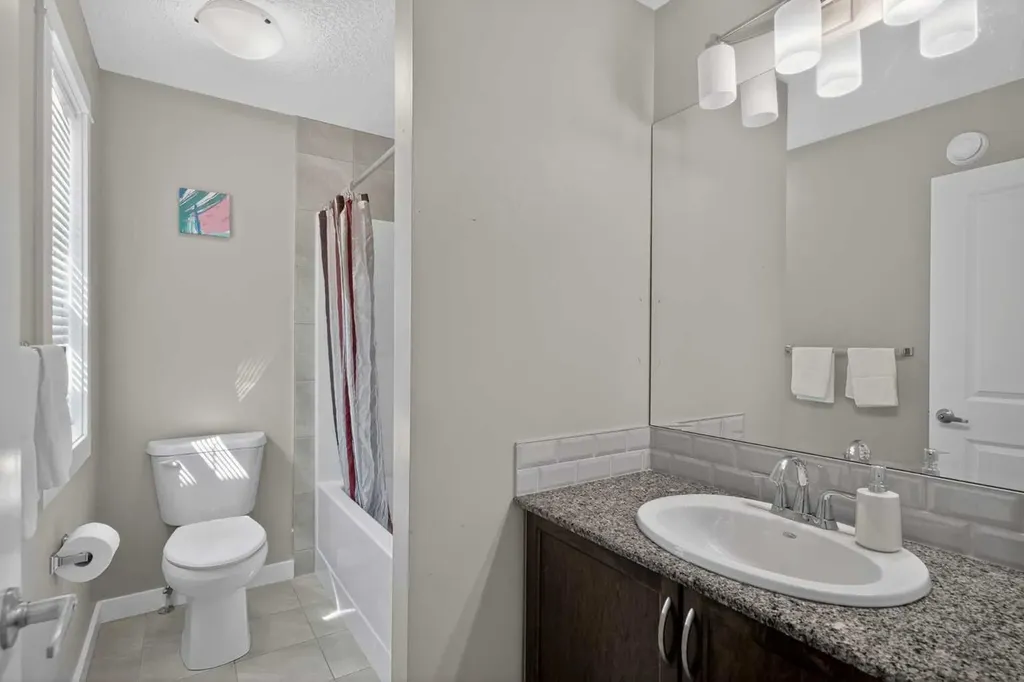76 Nolancrest Circle NW Calgary AB T3R 0T8