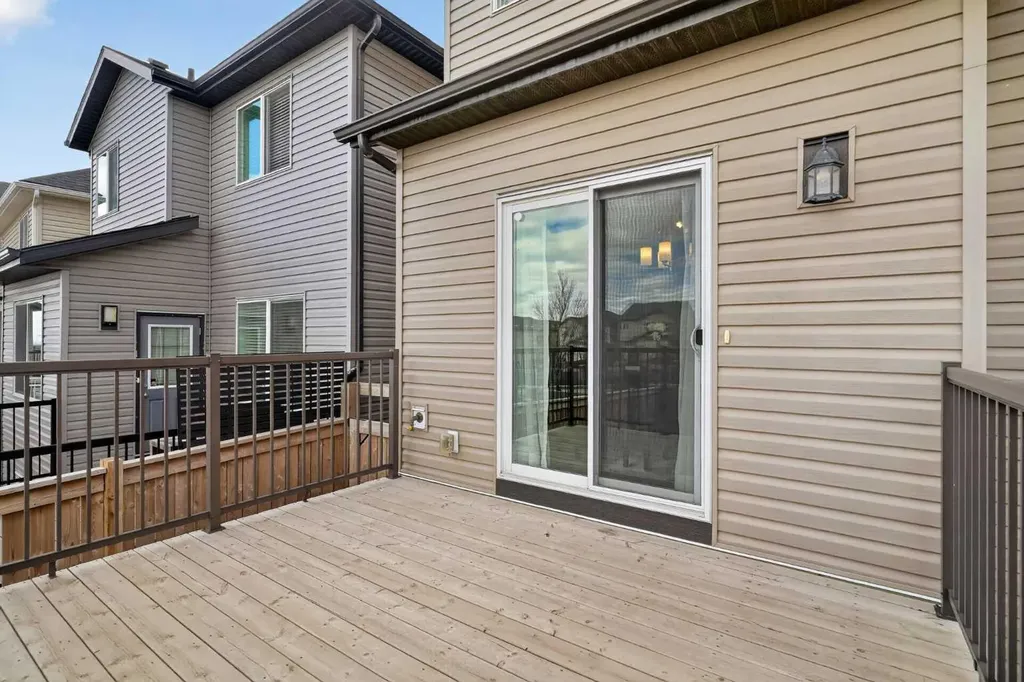 76 Nolancrest Circle NW Calgary AB T3R 0T8