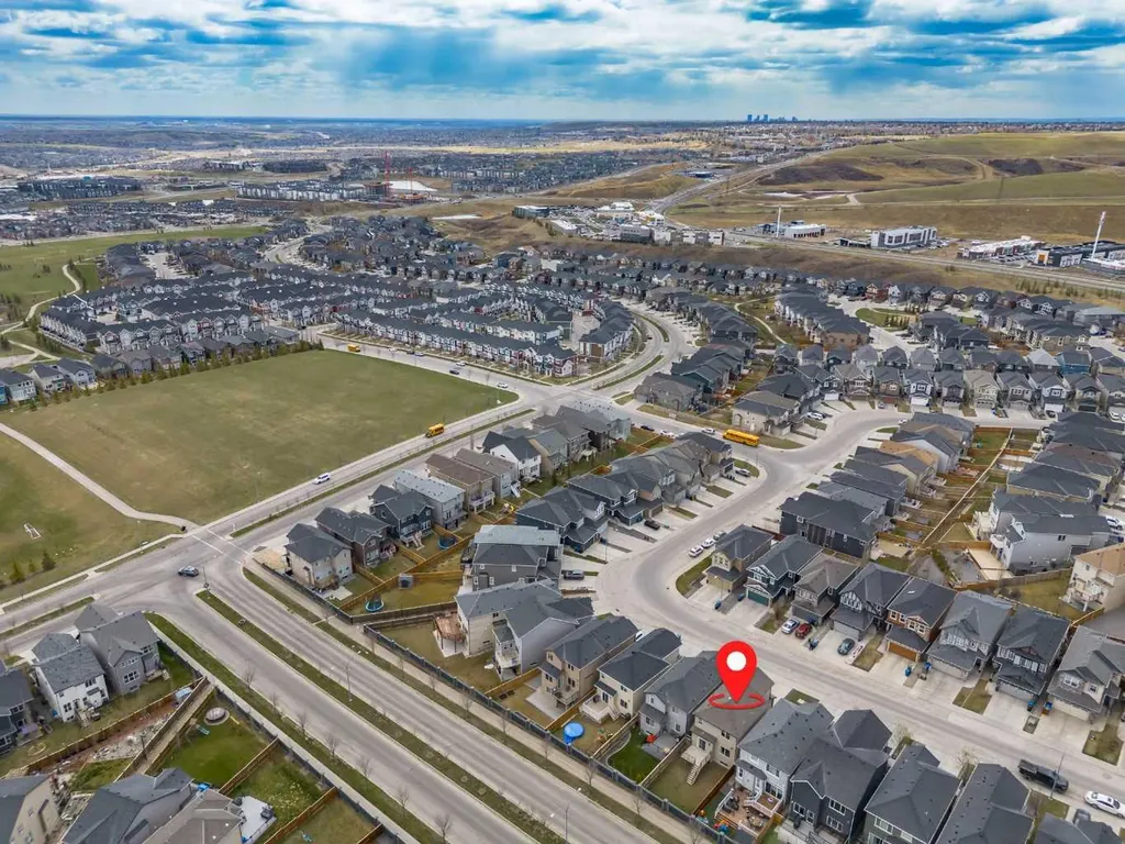 76 Nolancrest Circle NW Calgary AB T3R 0T8