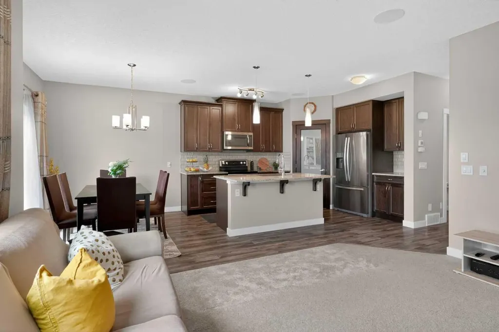 76 Nolancrest Circle NW Calgary AB T3R 0T8