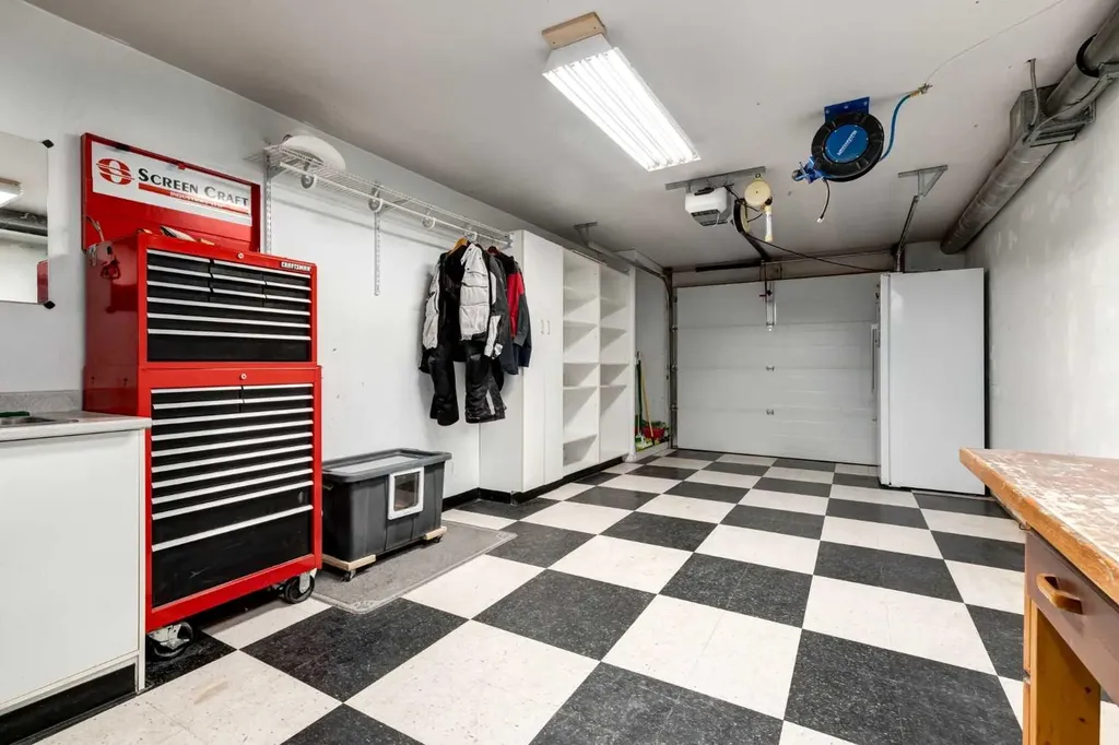 1997 Sirocco Drive SW Calgary AB T3H 3E6