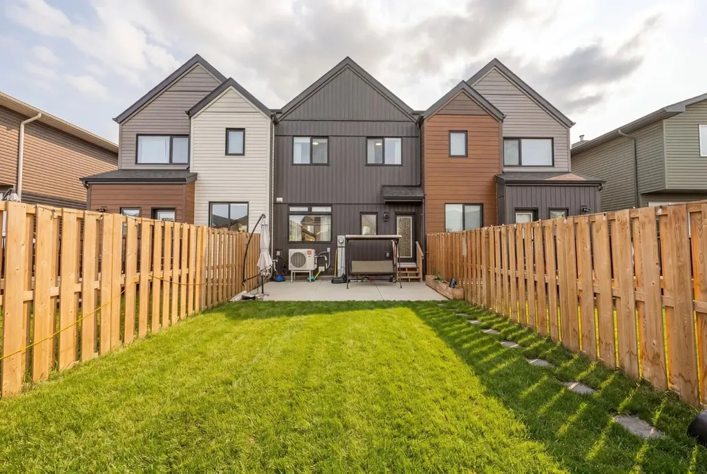 20604 Main Street SE Calgary AB T3M3G4