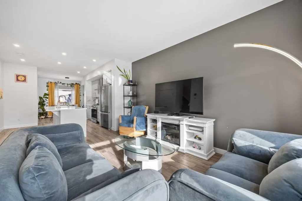 20604 Main Street SE Calgary AB T3M3G4