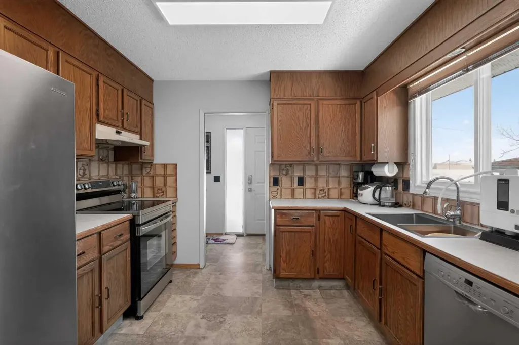 116 Templemont Circle NE Calgary AB T1Y 5A9