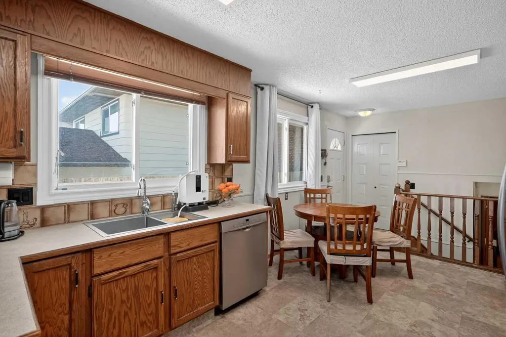 116 Templemont Circle NE Calgary AB T1Y 5A9