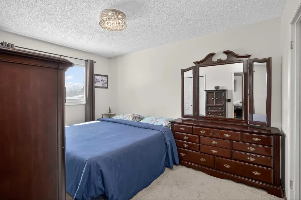 116 Templemont Circle NE Calgary AB T1Y 5A9
