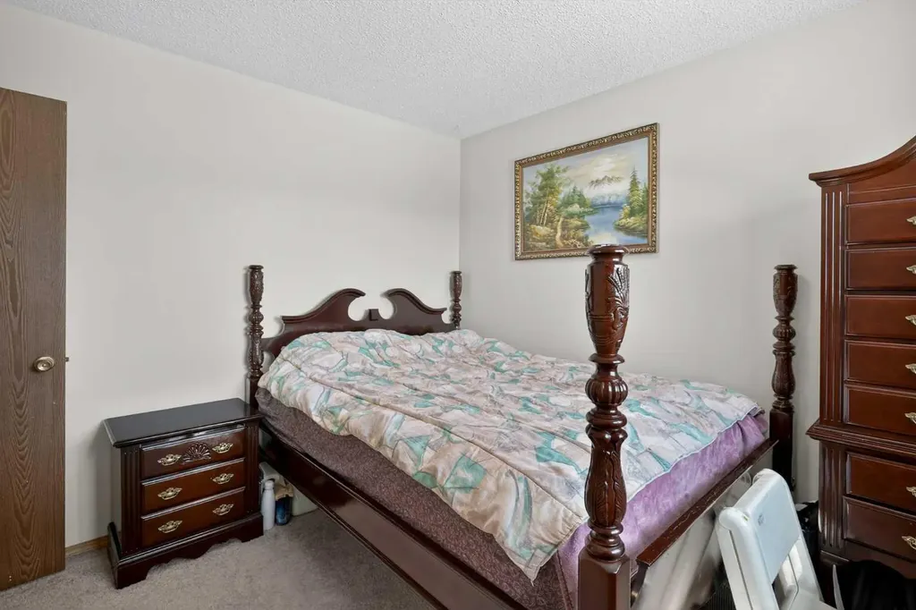 116 Templemont Circle NE Calgary AB T1Y 5A9