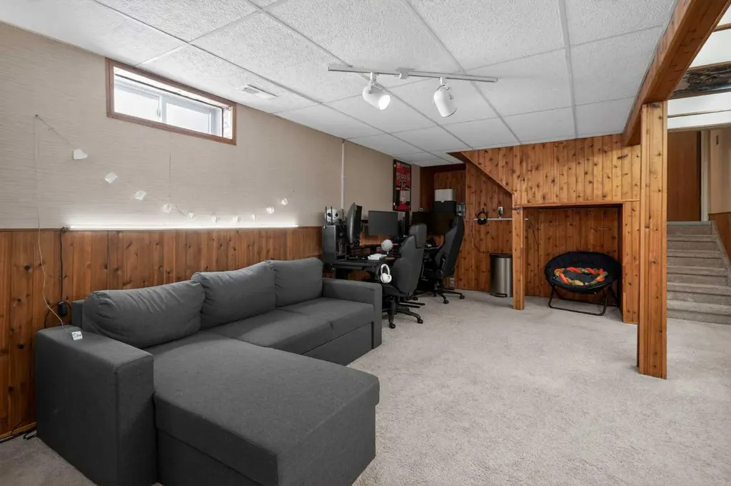 116 Templemont Circle NE Calgary AB T1Y 5A9