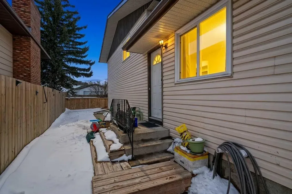 116 Templemont Circle NE Calgary AB T1Y 5A9