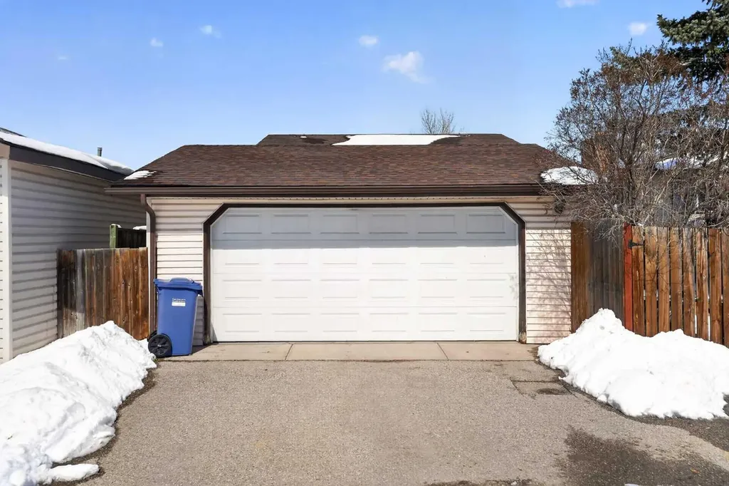 116 Templemont Circle NE Calgary AB T1Y 5A9