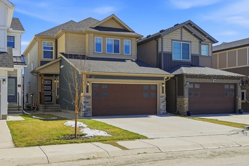 96 Homestead Grove NE Calgary AB T3J 2G7