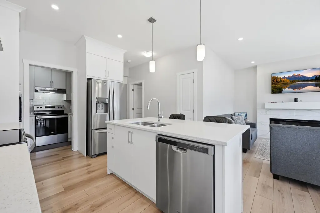 96 Homestead Grove NE Calgary AB T3J 2G7