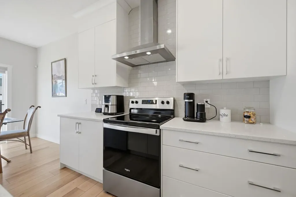96 Homestead Grove NE Calgary AB T3J 2G7