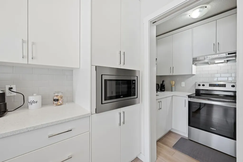 96 Homestead Grove NE Calgary AB T3J 2G7