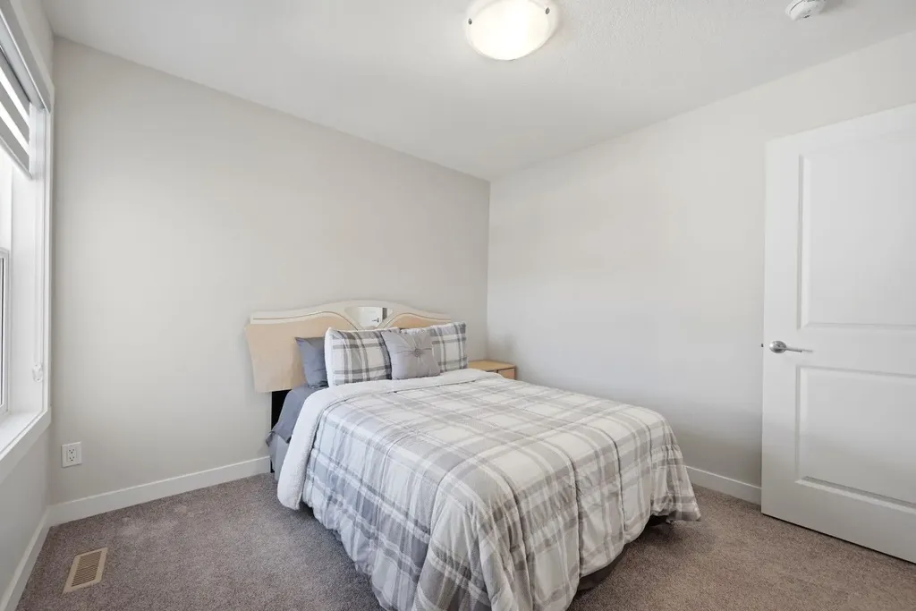 96 Homestead Grove NE Calgary AB T3J 2G7