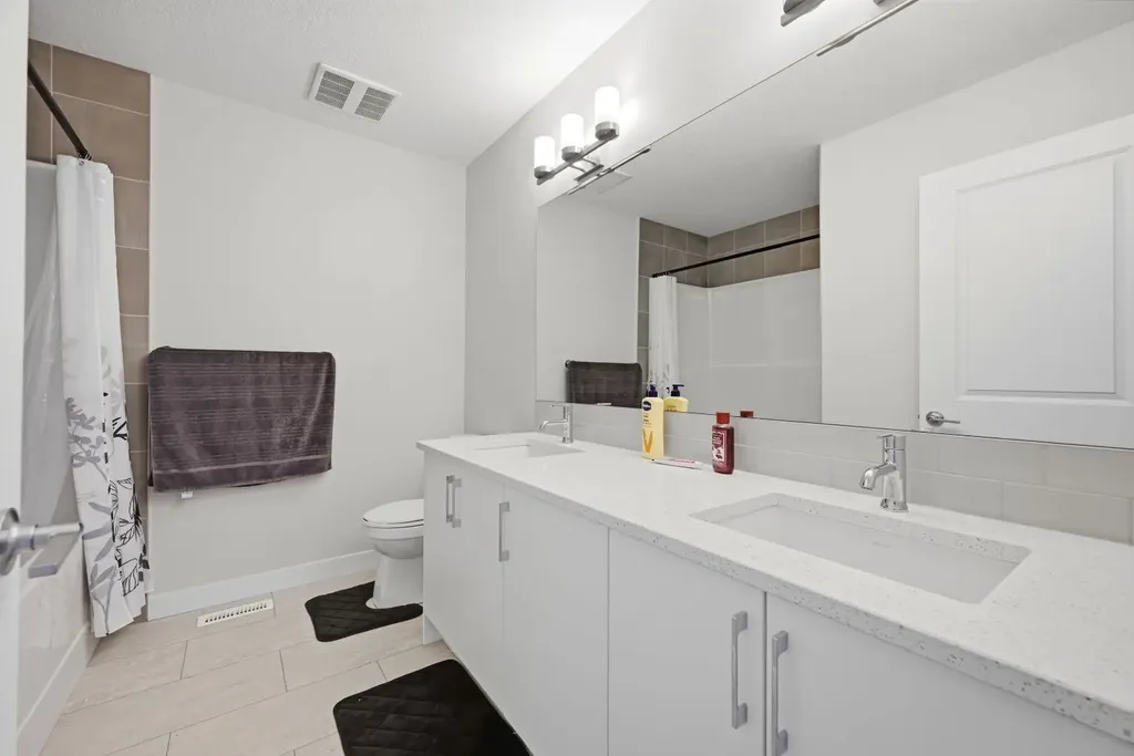 96 Homestead Grove NE Calgary AB T3J 2G7