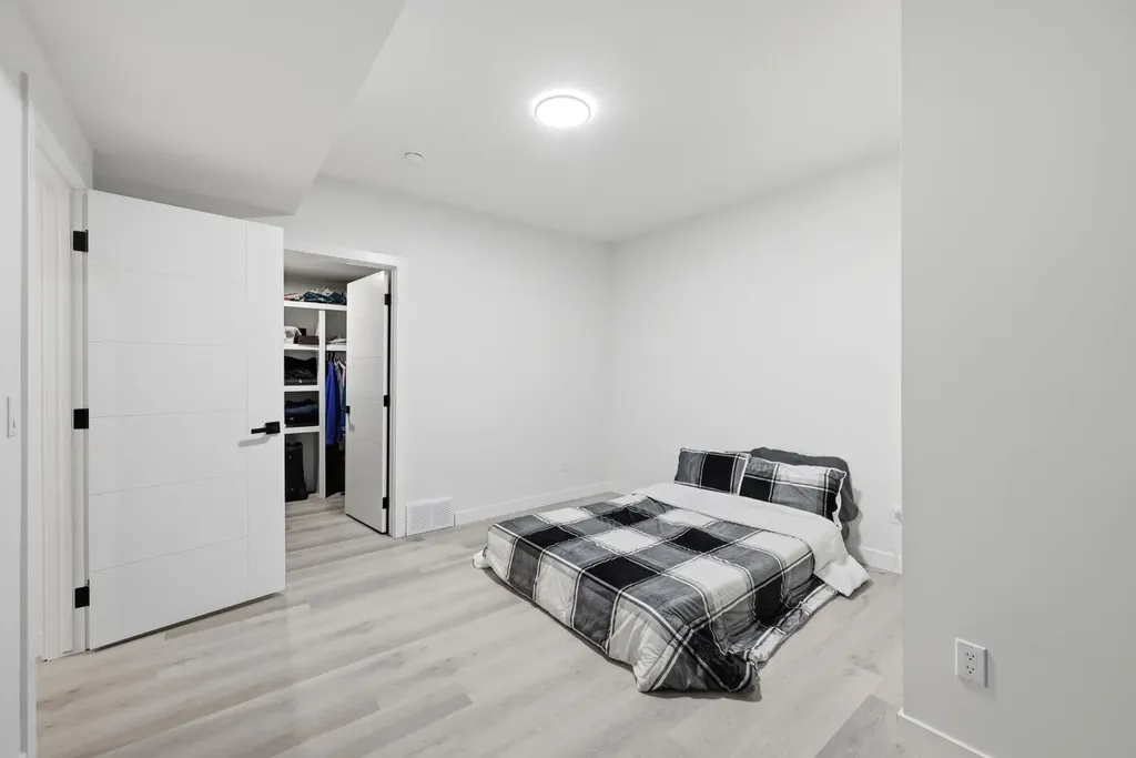 96 Homestead Grove NE Calgary AB T3J 2G7