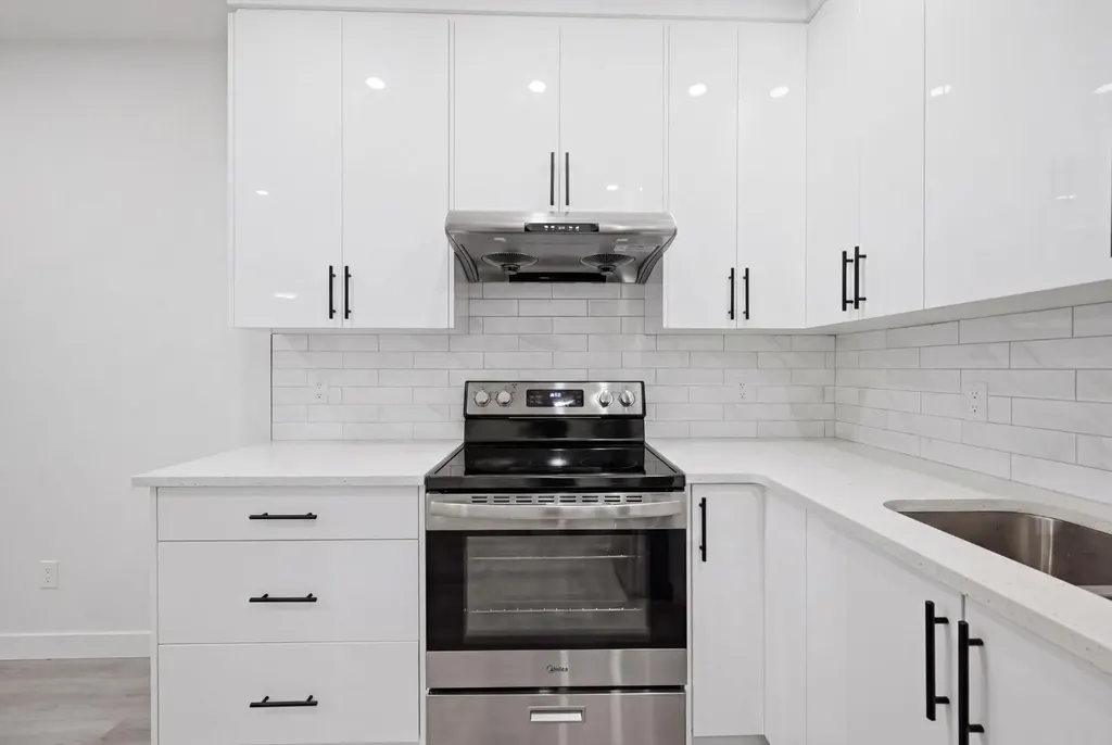 96 Homestead Grove NE Calgary AB T3J 2G7