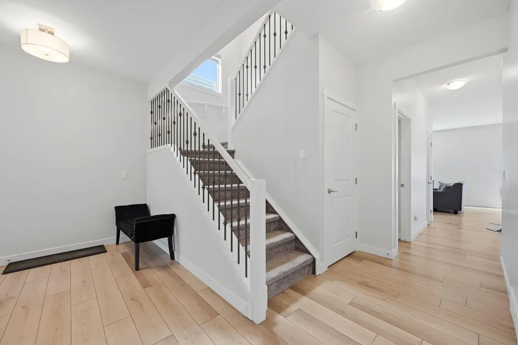 96 Homestead Grove NE Calgary AB T3J 2G7