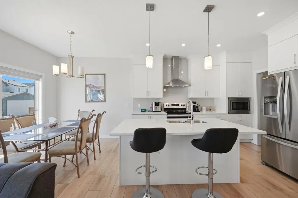 96 Homestead Grove NE Calgary AB T3J 2G7