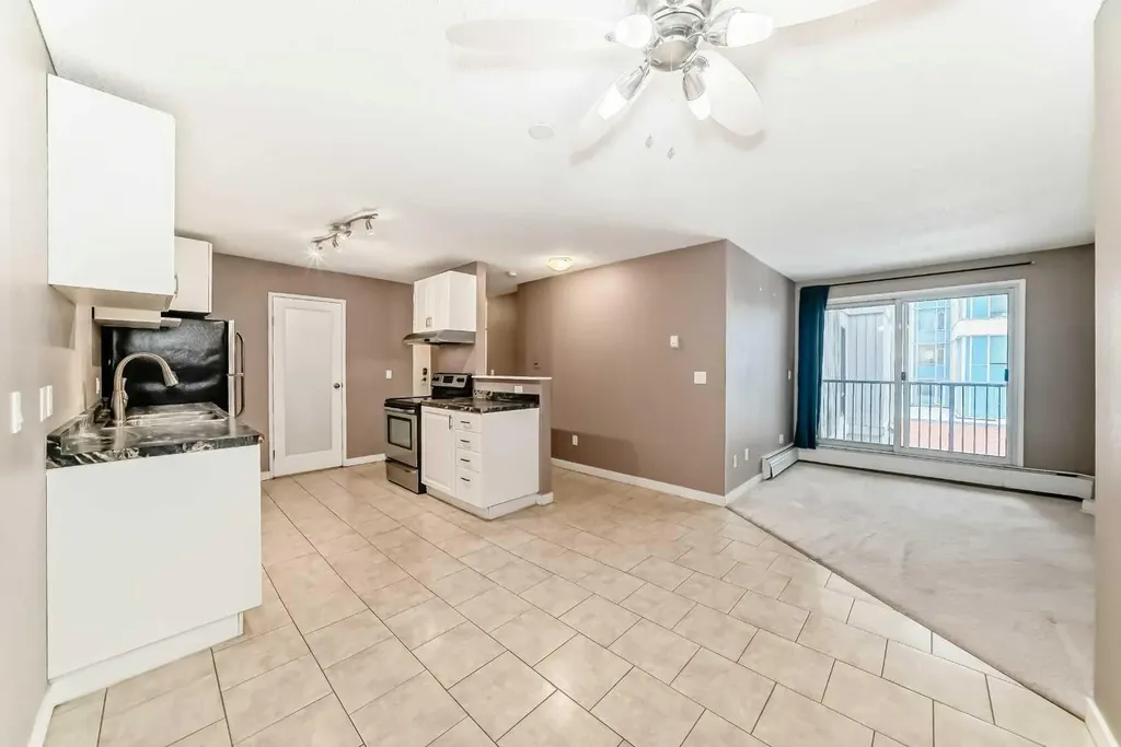 821 3 Avenue SW Calgary AB T2P 0H1