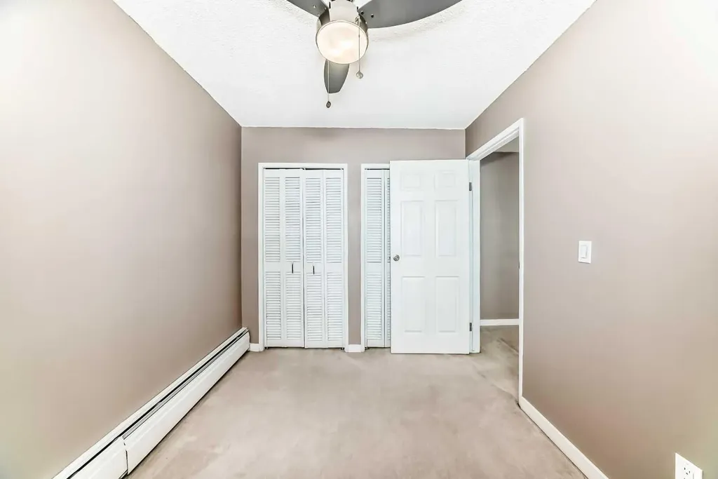 821 3 Avenue SW Calgary AB T2P 0H1