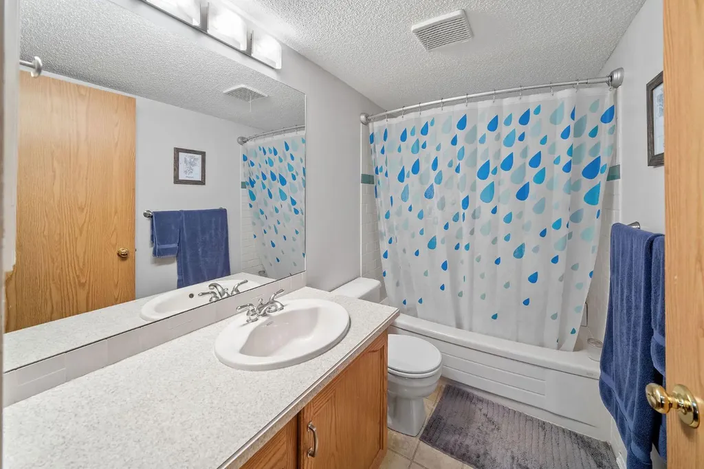 2211 29 Street SW Calgary AB T3E2K1