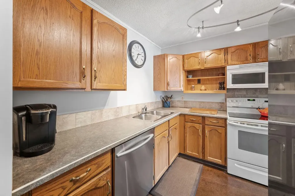 2211 29 Street SW Calgary AB T3E2K1