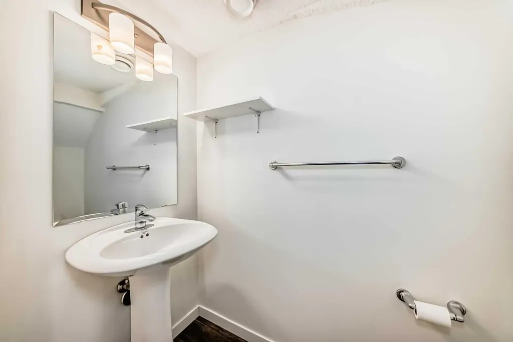 56 Auburn Bay Link SE Calgary AB T3M 1S7