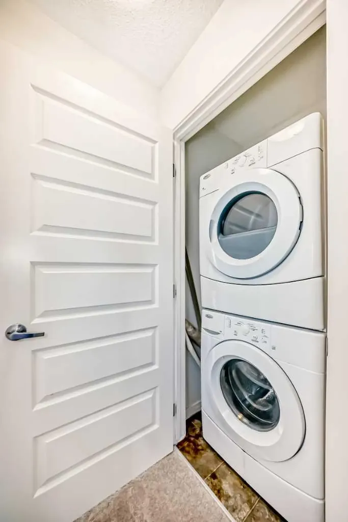 56 Auburn Bay Link SE Calgary AB T3M 1S7