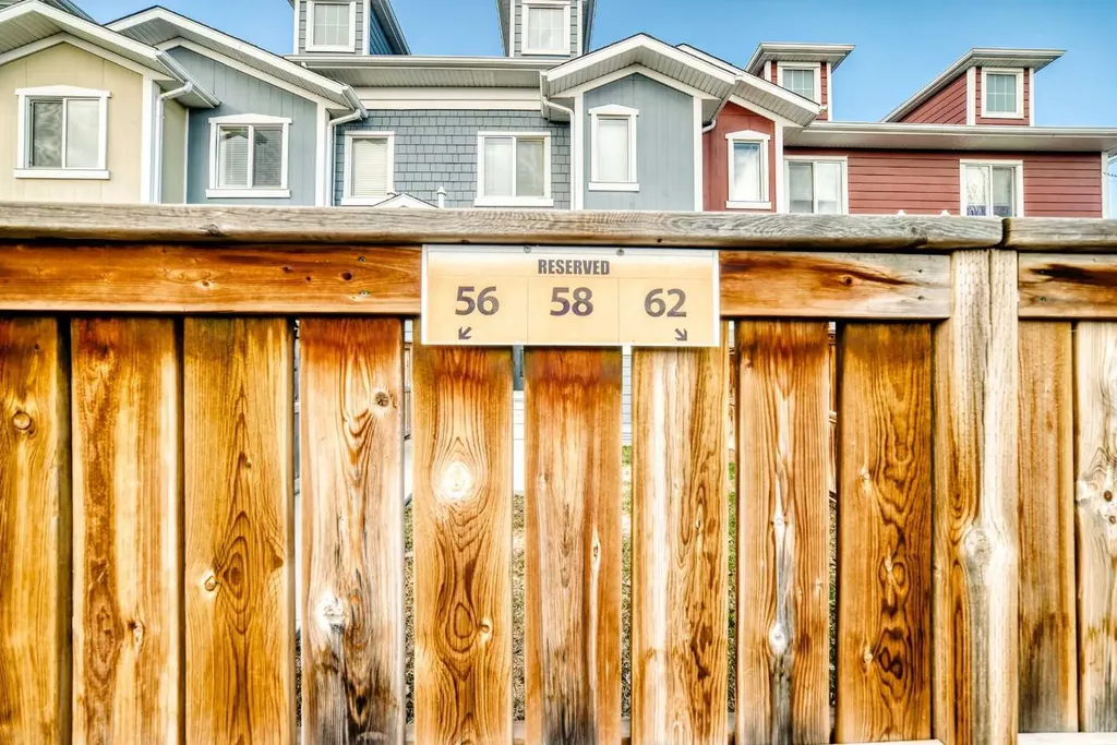 56 Auburn Bay Link SE Calgary AB T3M 1S7