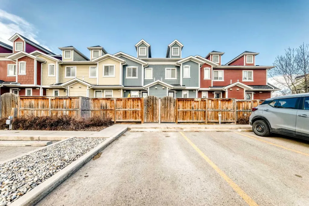 56 Auburn Bay Link SE Calgary AB T3M 1S7