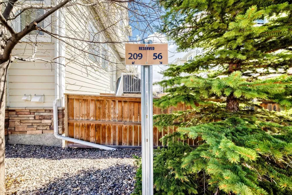 56 Auburn Bay Link SE Calgary AB T3M 1S7