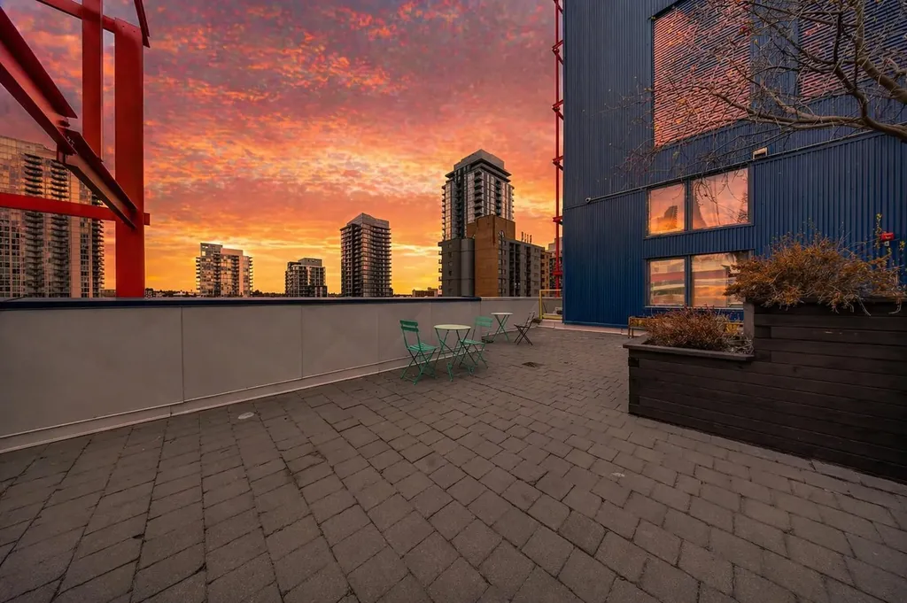535 8 Avenue SE Calgary AB T2G 5S9