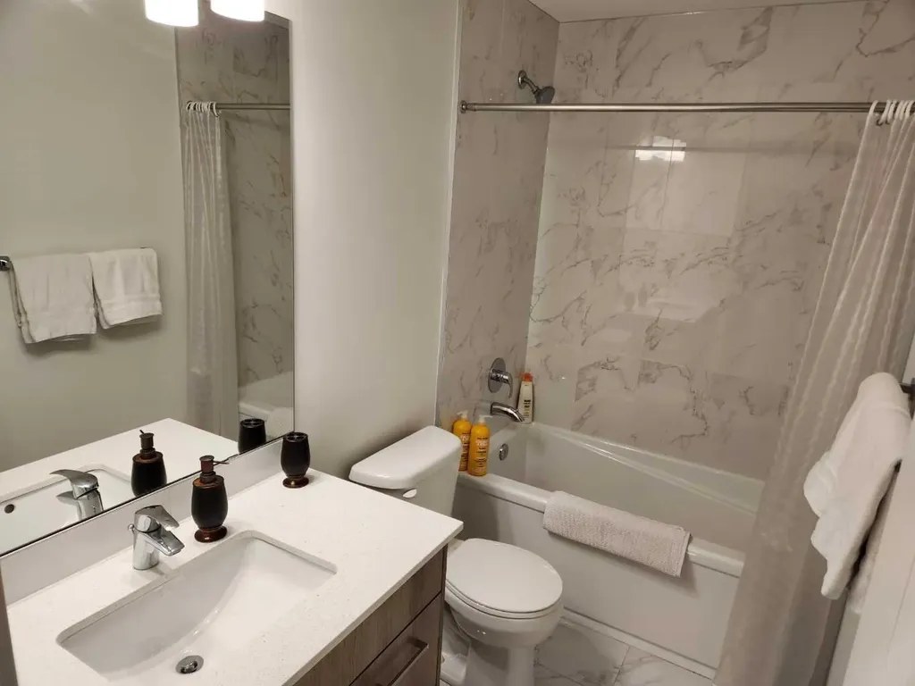 1629 38 Street SW Calgary AB T3C 1T8